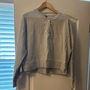 Vuori Gray Boxy Relaxed Sweatshirt